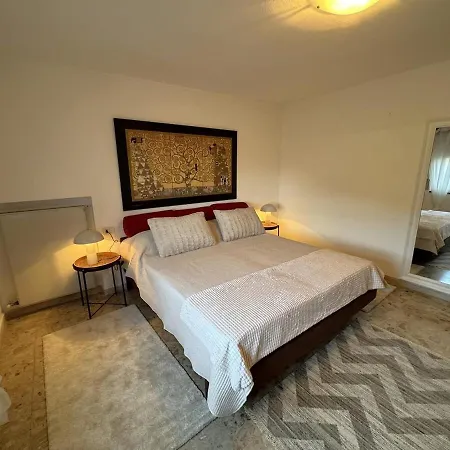 דירה Terrace & Garden Near