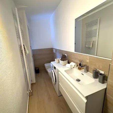 Terrace & Garden Near דירה *