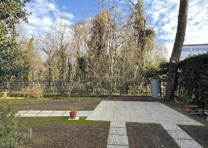 Terrace & Garden Near Lipomo