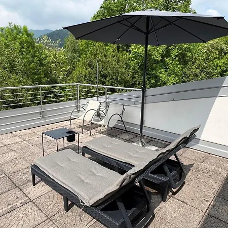 Terrace & Garden Near * Lipomo