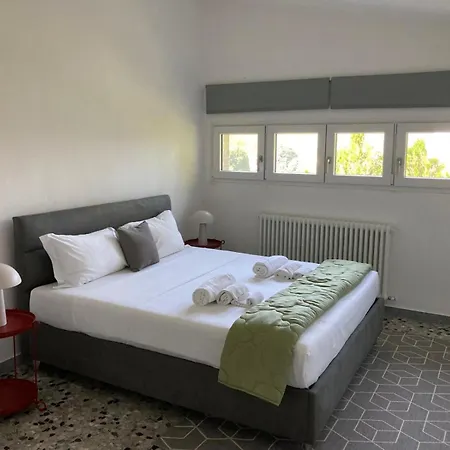 Terrace & Garden Near * Lipomo